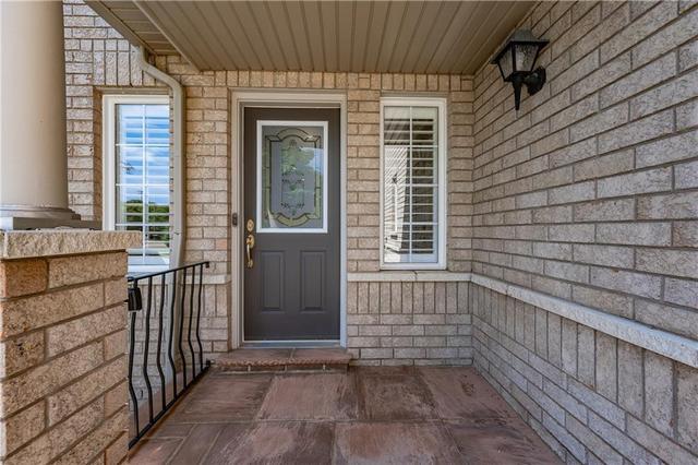 2408 Lazio Lane, House attached with 3 bedrooms, 2 bathrooms and 2 parking in Oakville ON | Image 2