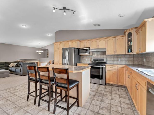 86 Sundown Road Sw, House detached with 3 bedrooms, 3 bathrooms and 3 parking in Medicine Hat AB | Image 13