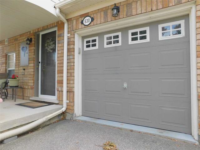 630 Kerr Tr, House attached with 3 bedrooms, 3 bathrooms and 2 parking in Milton ON | Image 34