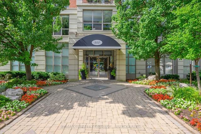 1001 - 442 Maple Ave, Condo with 2 bedrooms, 2 bathrooms and 1 parking in Burlington ON | Image 1