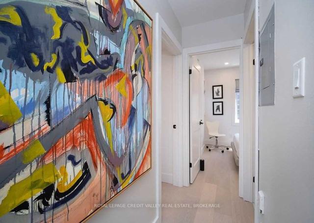 803 - 12 Sudbury St, Townhouse with 2 bedrooms, 2 bathrooms and 1 parking in Toronto ON | Image 3