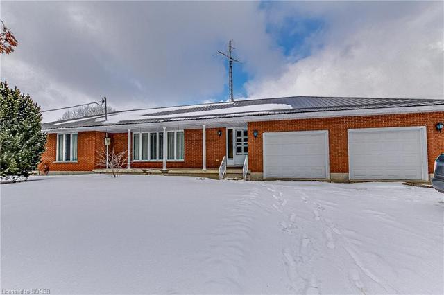 175 3rd Concession Road, House detached with 3 bedrooms, 2 bathrooms and 4 parking in Norfolk County ON | Image 1