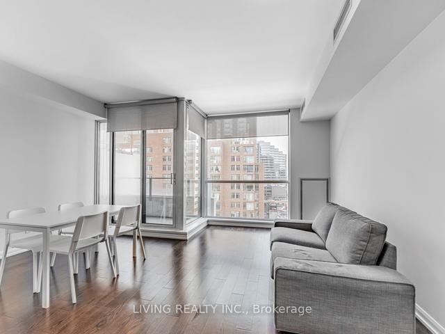 1523b - 111 Elizabeth St, Condo with 1 bedrooms, 1 bathrooms and 1 parking in Toronto ON | Image 4