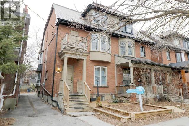 103b - 676 Huron St, House detached with 1 bedrooms, 2 bathrooms and 0 parking in Toronto ON | Image 1