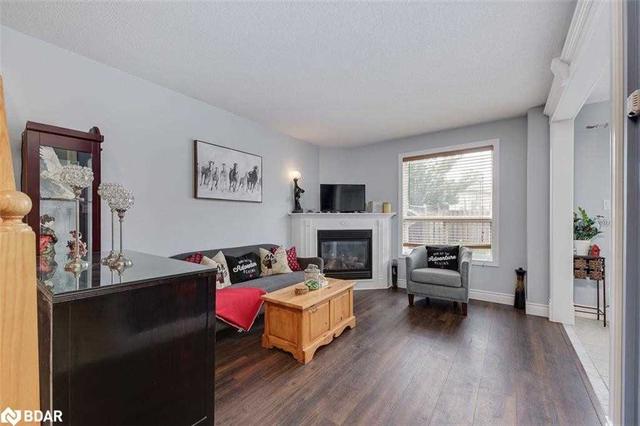 245 Stanley St, House attached with 3 bedrooms, 3 bathrooms and 3 parking in Barrie ON | Image 38