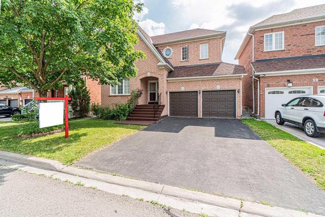 21 Whitwell Dr, House detached with 4 bedrooms, 3 bathrooms and 4 parking in Brampton ON | Image 2
