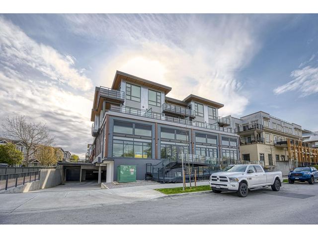 326 - 13040 No. 2 Road, Condo with 1 bedrooms, 1 bathrooms and null parking in Richmond BC | Card Image