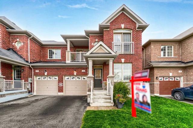 6 Zamek St, House attached with 3 bedrooms, 3 bathrooms and 2 parking in Brampton ON | Card Image