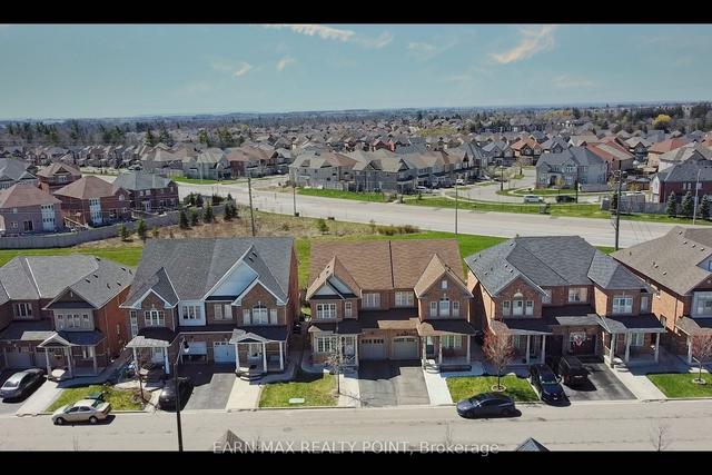28 Borrelli Dr, House semidetached with 4 bedrooms, 4 bathrooms and 3 parking in Brampton ON | Image 23