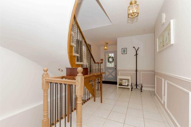 3158 Harris Cres, House detached with 4 bedrooms, 3 bathrooms and 5 parking in Mississauga ON | Image 36