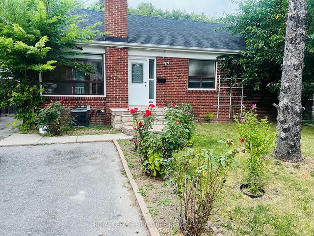 244 Connaught Ave, House detached with 5 bedrooms, 3 bathrooms and 3 parking in Toronto ON | Image 1