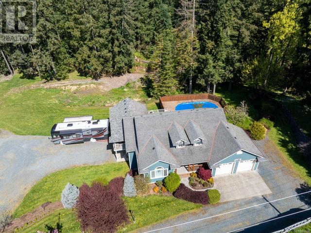 2049 Herd Rd, House detached with 5 bedrooms, 3 bathrooms and 6 parking in North Cowichan BC | Image 40