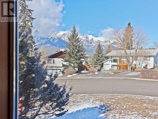 285 Grizzly Crescent, House detached with 4 bedrooms, 3 bathrooms and 2 parking in Canmore AB | Image 43