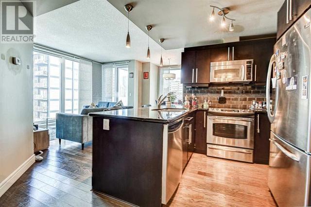 500, - 817 15 Avenue Sw, Condo with 2 bedrooms, 2 bathrooms and 1 parking in Calgary AB | Image 5