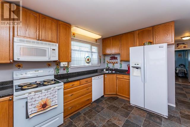 599 Burden Street, House detached with 3 bedrooms, 2 bathrooms and null parking in Prince George BC | Image 8