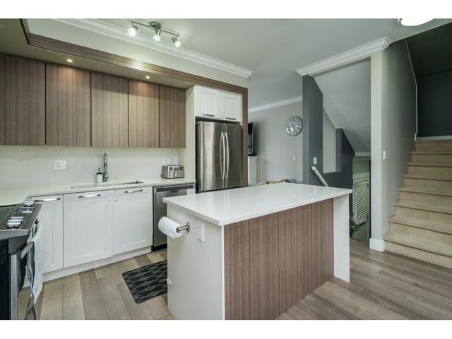 52 - 6350 142 Street, House attached with 3 bedrooms, 3 bathrooms and 2 parking in Surrey BC | Image 11