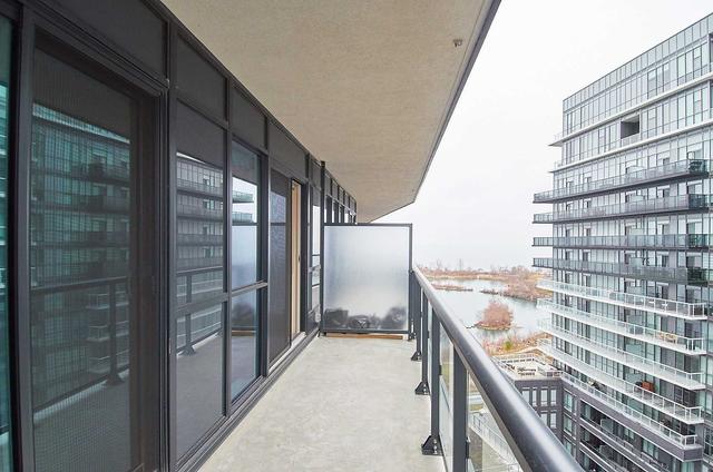 1202 - 39 Annie Craig Dr, Condo with 1 bedrooms, 1 bathrooms and 1 parking in Toronto ON | Image 3