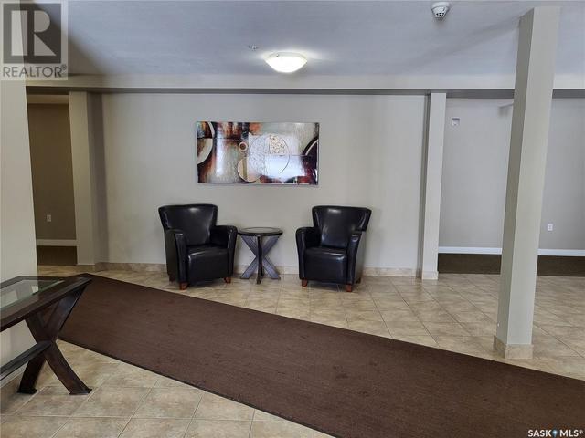 103 - 308 Petterson Drive, Condo with 1 bedrooms, 1 bathrooms and null parking in Estevan SK | Image 3