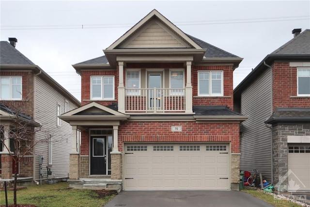 70 Tapadero Avenue, House detached with 4 bedrooms, 4 bathrooms and 4 parking in Ottawa ON | Image 1