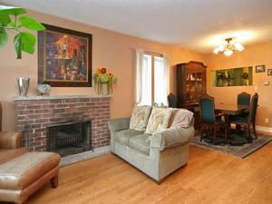 161 Banff Rd, House detached with 3 bedrooms, 4 bathrooms and 2 parking in Toronto ON | Image 2