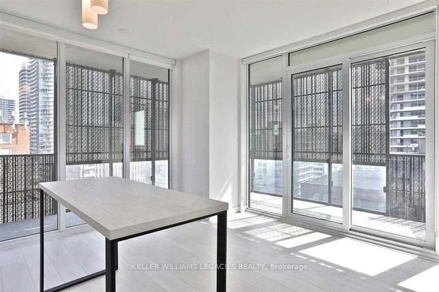 1611 - 8 Eglinton Ave E, Condo with 2 bedrooms, 2 bathrooms and 1 parking in Toronto ON | Image 26