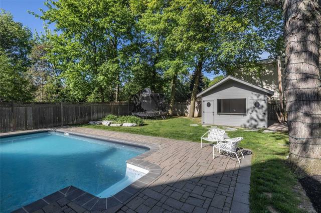 165 Dinnick Cres, House detached with 4 bedrooms, 6 bathrooms and 6 parking in Toronto ON | Image 35