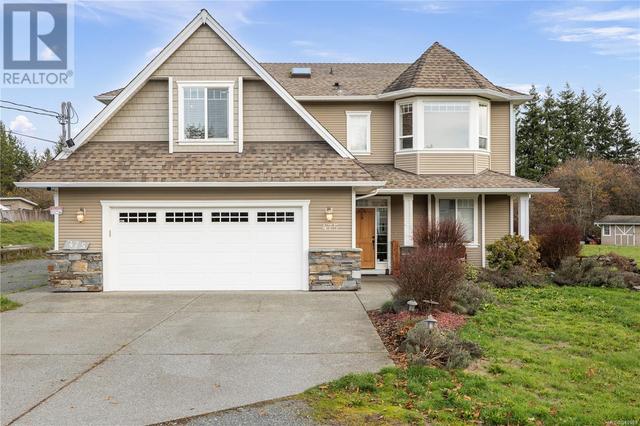 475 8th St, House detached with 6 bedrooms, 4 bathrooms and 8 parking in Nanaimo BC | Image 1