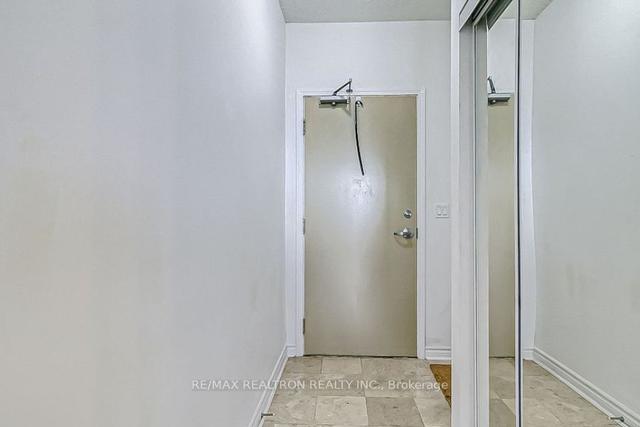 2206 - 18 Holmes Ave, Condo with 1 bedrooms, 1 bathrooms and 1 parking in Toronto ON | Image 11