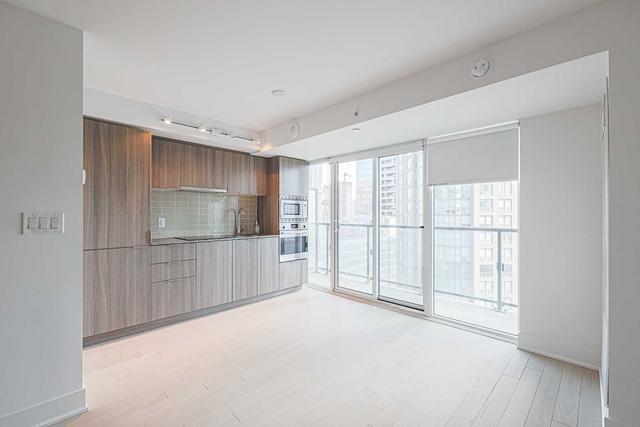 1903 - 955 Bay St, Condo with 1 bedrooms, 1 bathrooms and 0 parking in Toronto ON | Image 12