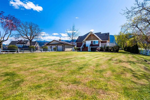 5618 Hopedale Road, House detached with 3 bedrooms, 3 bathrooms and null parking in Chilliwack BC | Image 5