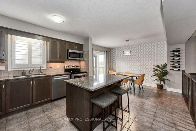 221 Goodwin Dr, House detached with 3 bedrooms, 3 bathrooms and 3 parking in Guelph ON | Image 2