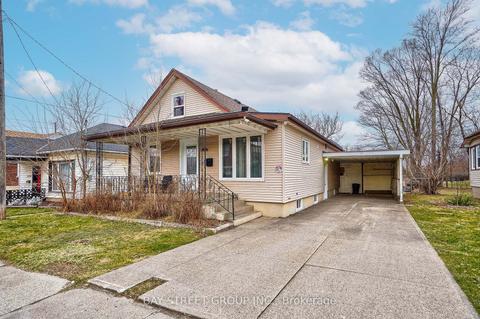5253 Kitchener St, House detached with 3 bedrooms, 5 bathrooms and 3 parking in Niagara Falls ON | Card Image