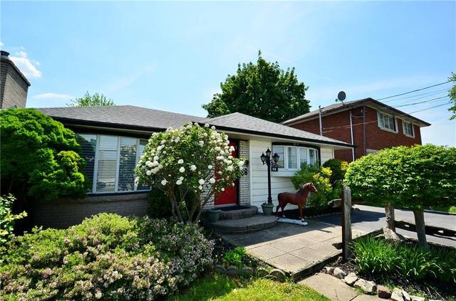 28 Mohawk Drive, House detached with 3 bedrooms, 1 bathrooms and 4 parking in St. Catharines ON | Image 2