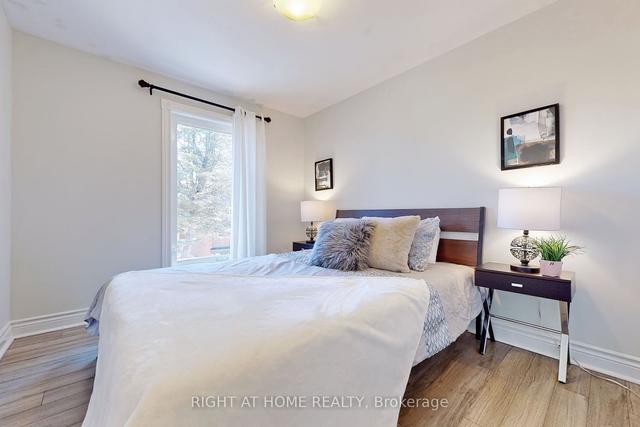 6 Renata Royal Way, Townhouse with 3 bedrooms, 3 bathrooms and 2 parking in Toronto ON | Image 9