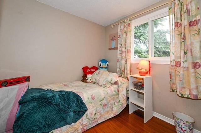 80 Cassander Cres, House detached with 3 bedrooms, 2 bathrooms and 3 parking in Brampton ON | Image 8