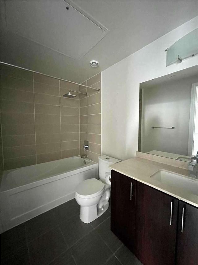 2009 - 7171 Yonge St, Condo with 1 bedrooms, 1 bathrooms and 1 parking in Markham ON | Image 5