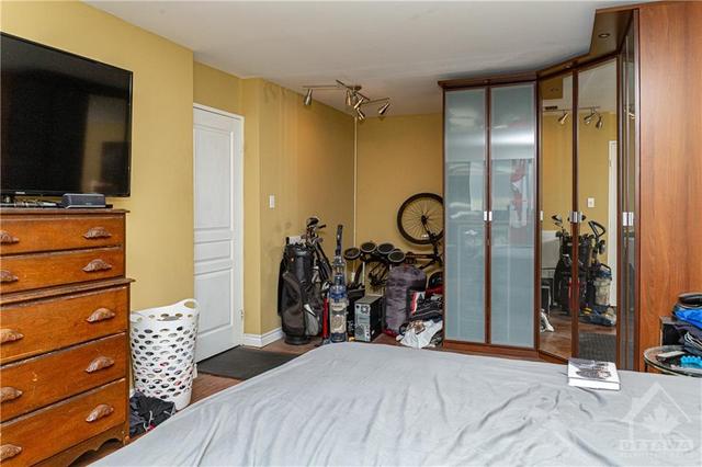 1110 - 2400 Virginia Drive, Condo with 2 bedrooms, 1 bathrooms and 1 parking in Ottawa ON | Image 13