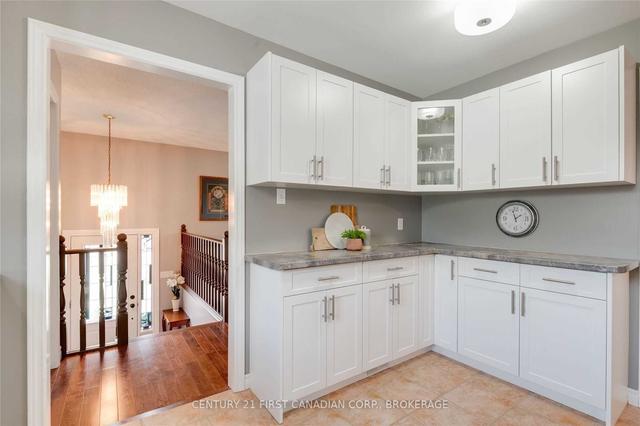 690 Railton Ave, House detached with 2 bedrooms, 2 bathrooms and 2 parking in London ON | Image 7