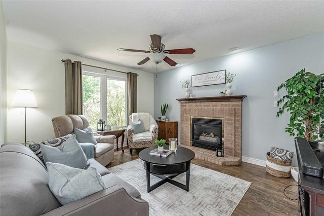 6 Mallard Crt, House detached with 3 bedrooms, 4 bathrooms and 4 parking in Guelph ON | Image 12