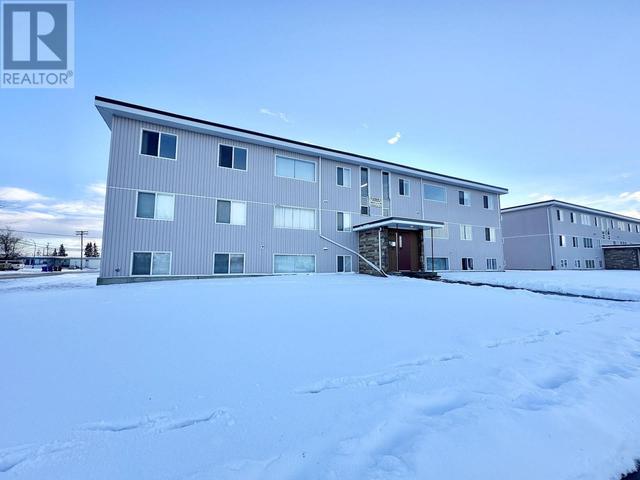 105 - 9807 104 Avenue, Condo with 2 bedrooms, 1 bathrooms and null parking in Fort St. John BC | Image 5