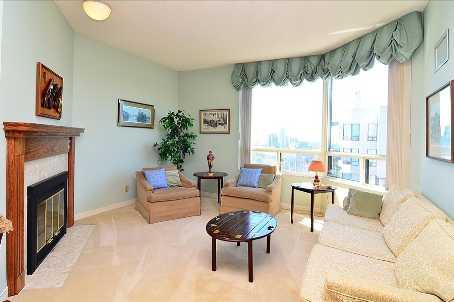 sph3 - 1 Aberfoyle Cres, Condo with 2 bedrooms, 3 bathrooms and 3 parking in Toronto ON | Image 5