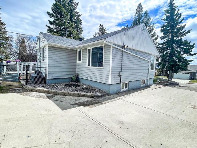 1528 95 Avenue, House detached with 4 bedrooms, 2 bathrooms and 3 parking in Dawson Creek BC | Image 42