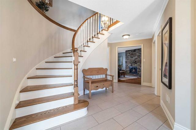 83 St Michaels Cres, House detached with 4 bedrooms, 4 bathrooms and 5 parking in Caledon ON | Image 23