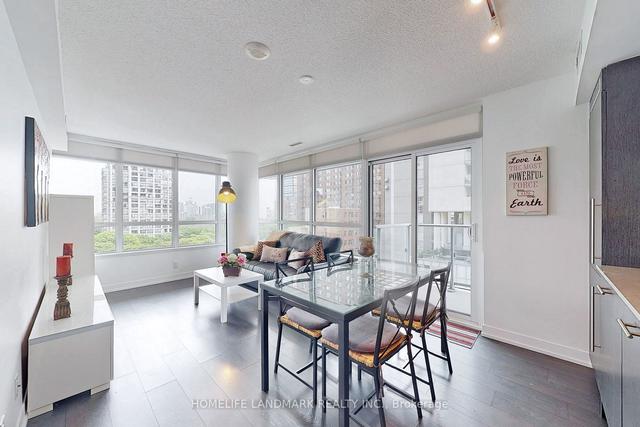 710 - 365 Church St, Condo with 2 bedrooms, 2 bathrooms and 0 parking in Toronto ON | Image 2