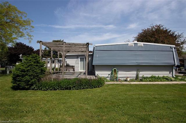 282 Pebble Beach Parkway, House detached with 3 bedrooms, 1 bathrooms and 2 parking in South Huron ON | Image 22