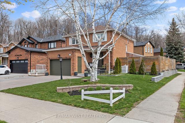 207 Greenock Dr, House detached with 3 bedrooms, 3 bathrooms and 4 parking in Vaughan ON | Image 12