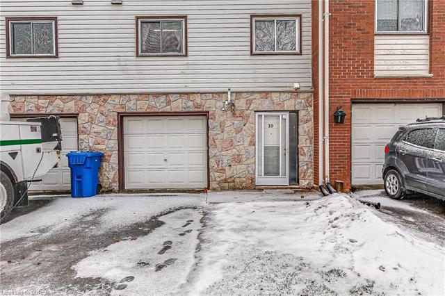 10 - 129 Concession Street E, House attached with 3 bedrooms, 1 bathrooms and 3 parking in Tillsonburg ON | Image 1