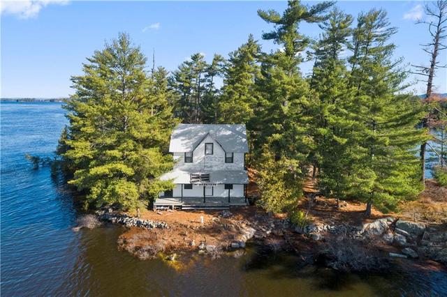0 Daisy Island, House detached with 2 bedrooms, 1 bathrooms and null parking in Petawawa ON | Image 1