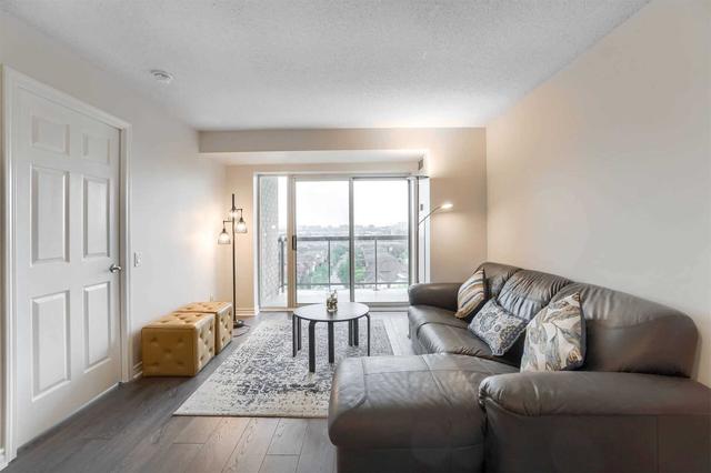 908 - 8 Mondeo Dr, Condo with 2 bedrooms, 2 bathrooms and 1 parking in Toronto ON | Image 8