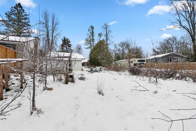 42 Lakeshore Rd E, House detached with 1 bedrooms, 1 bathrooms and 4 parking in Oro Medonte ON | Image 11